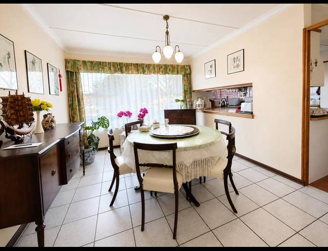 5 BEDROOM HOUSE FOR SALE IN HELICON HEIGHTS